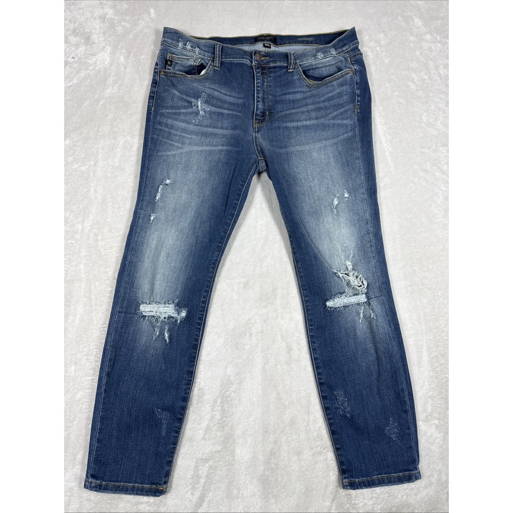 Judy Blue Relaxed Fit Denim Jeans Size 1XL Distressed Med Wash Style JB8271